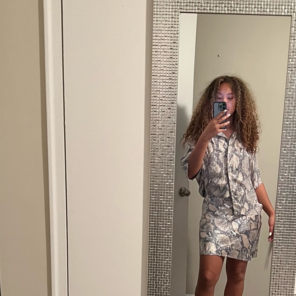 Two piece skirt and button up shirt (pattern)